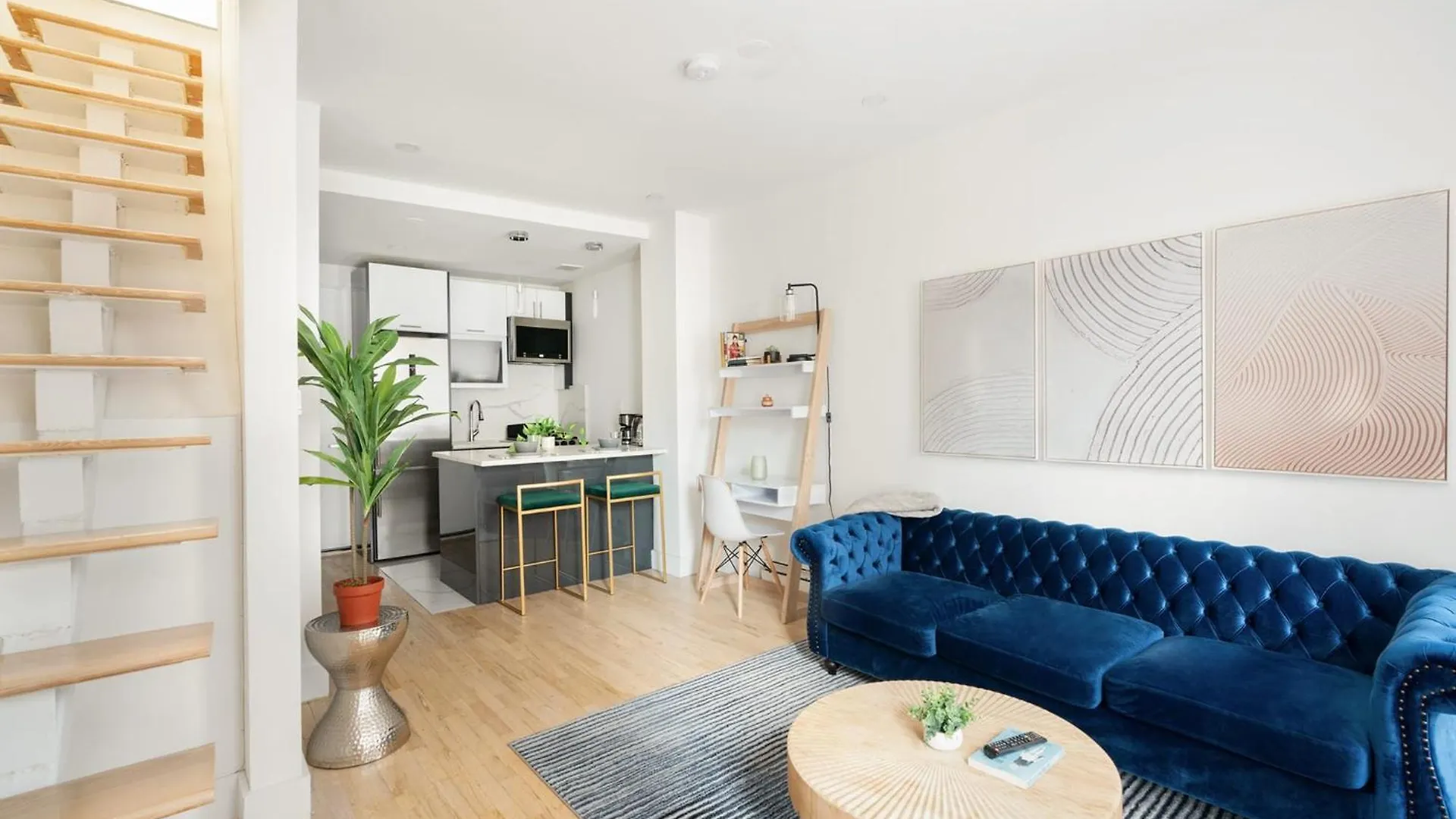 1597-Phn Ph Duplex -Private Outdoor 2Bath Apartment New York